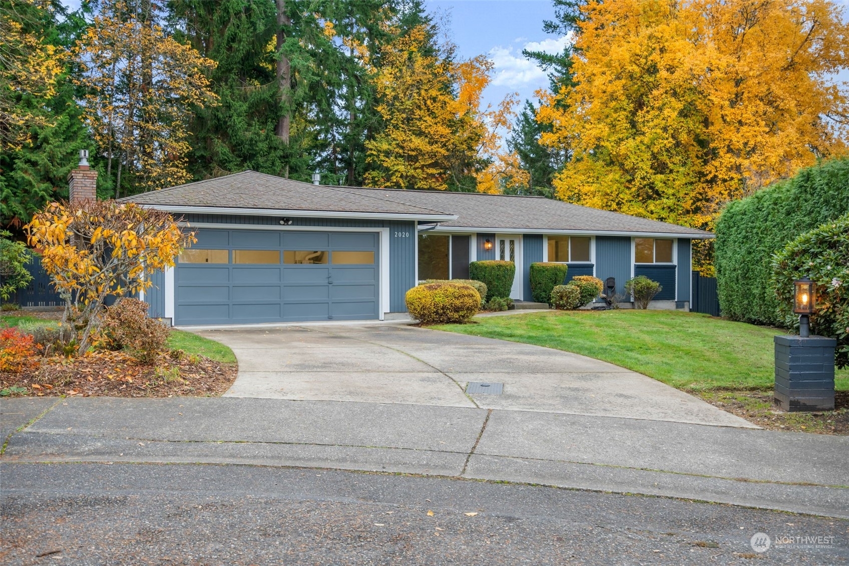 Property Photo: 2020 Niagara Place WA 98229