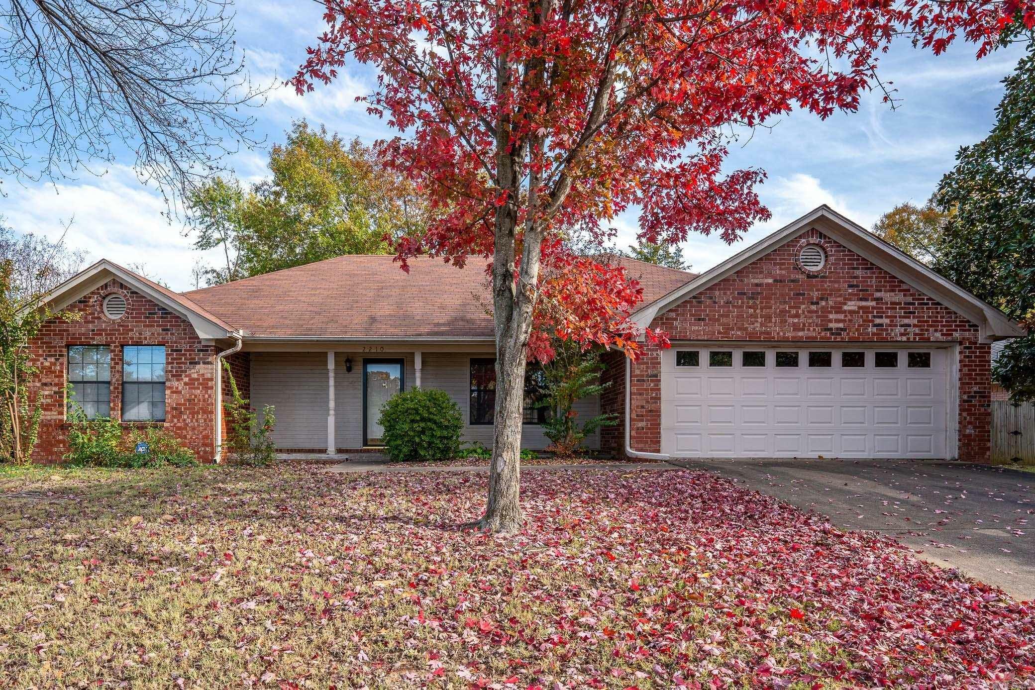 Property Photo:  2210 Maplewood Drive  AR 72034 