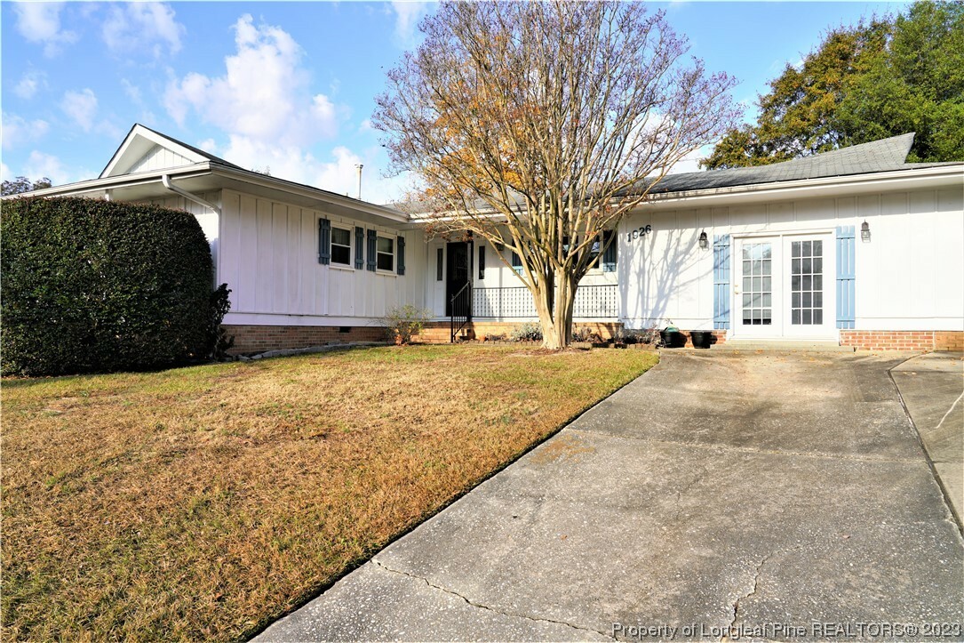 Property Photo: 1926 Martindale Drive NC 28304