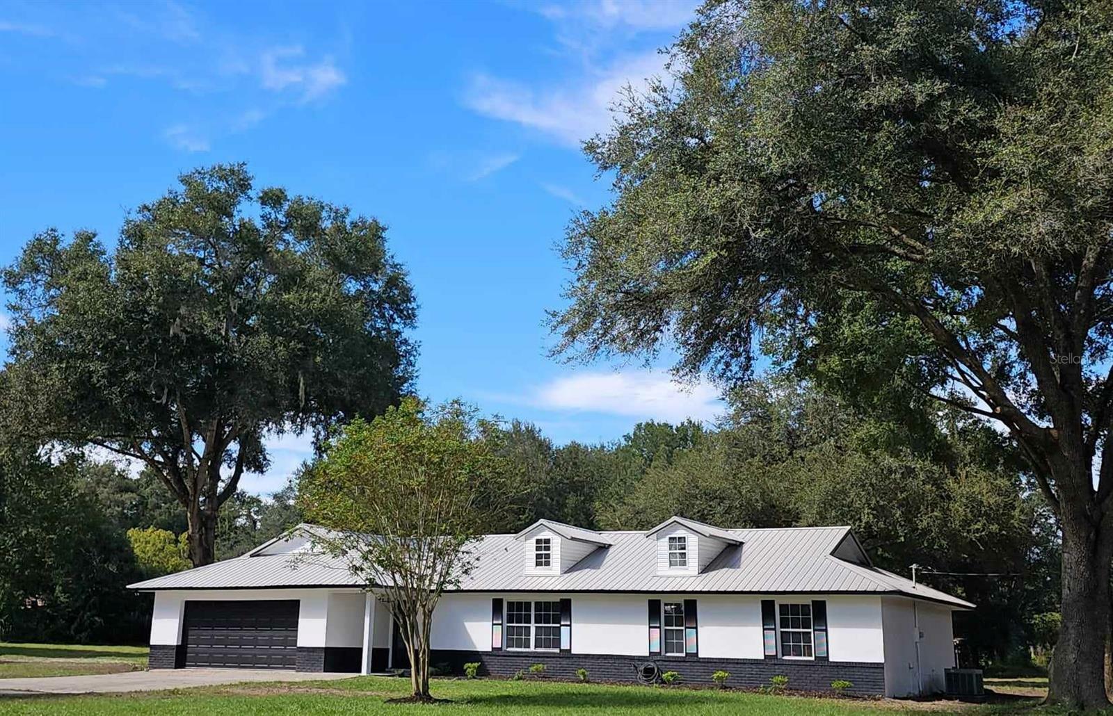 Property Photo:  3115 E Highway 329  FL 32617 