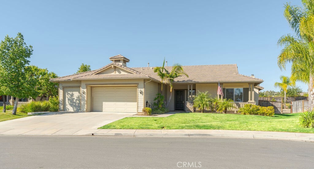 Property Photo:  41721 Hollister Lane  CA 92562 