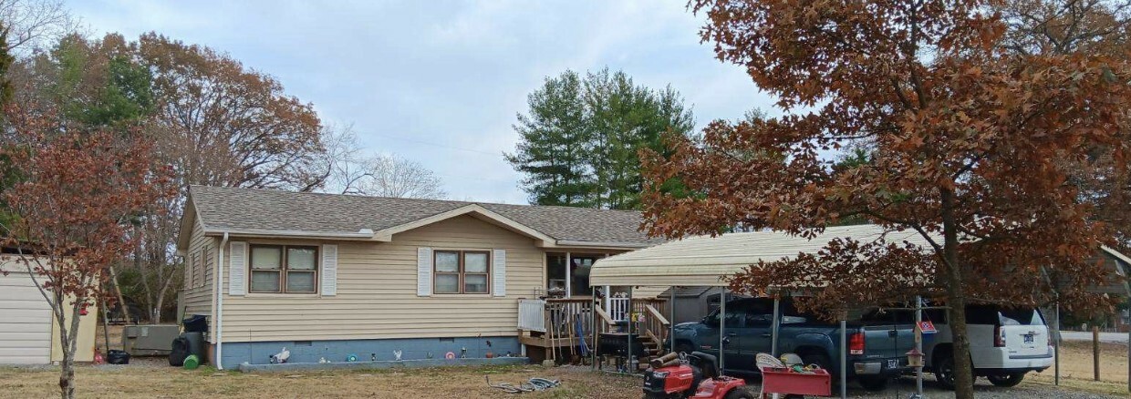 Property Photo:  68 Hallum Ln  TN 37110 