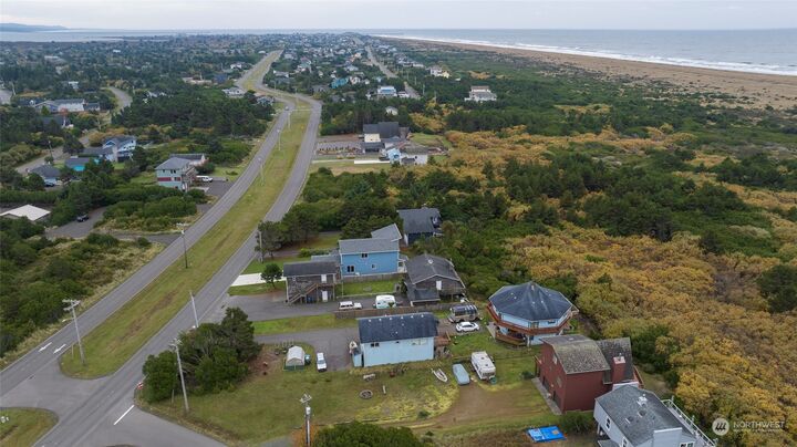 Property Photo:  649 Ocean Shores Boulevard SW  WA 98569 