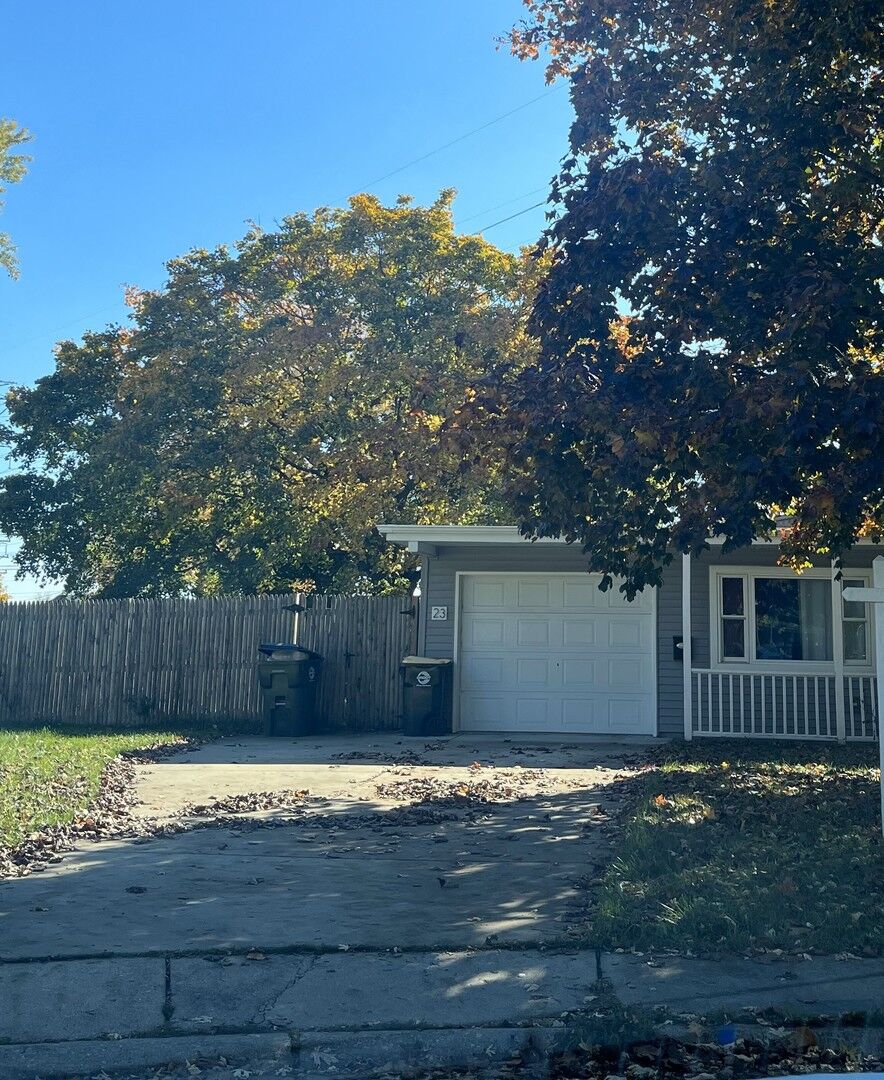 Property Photo:  23 Cedar Drive  IL 60542 