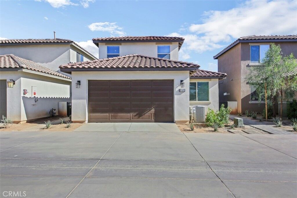 Property Photo:  80401 Redstone Way  CA 92253 