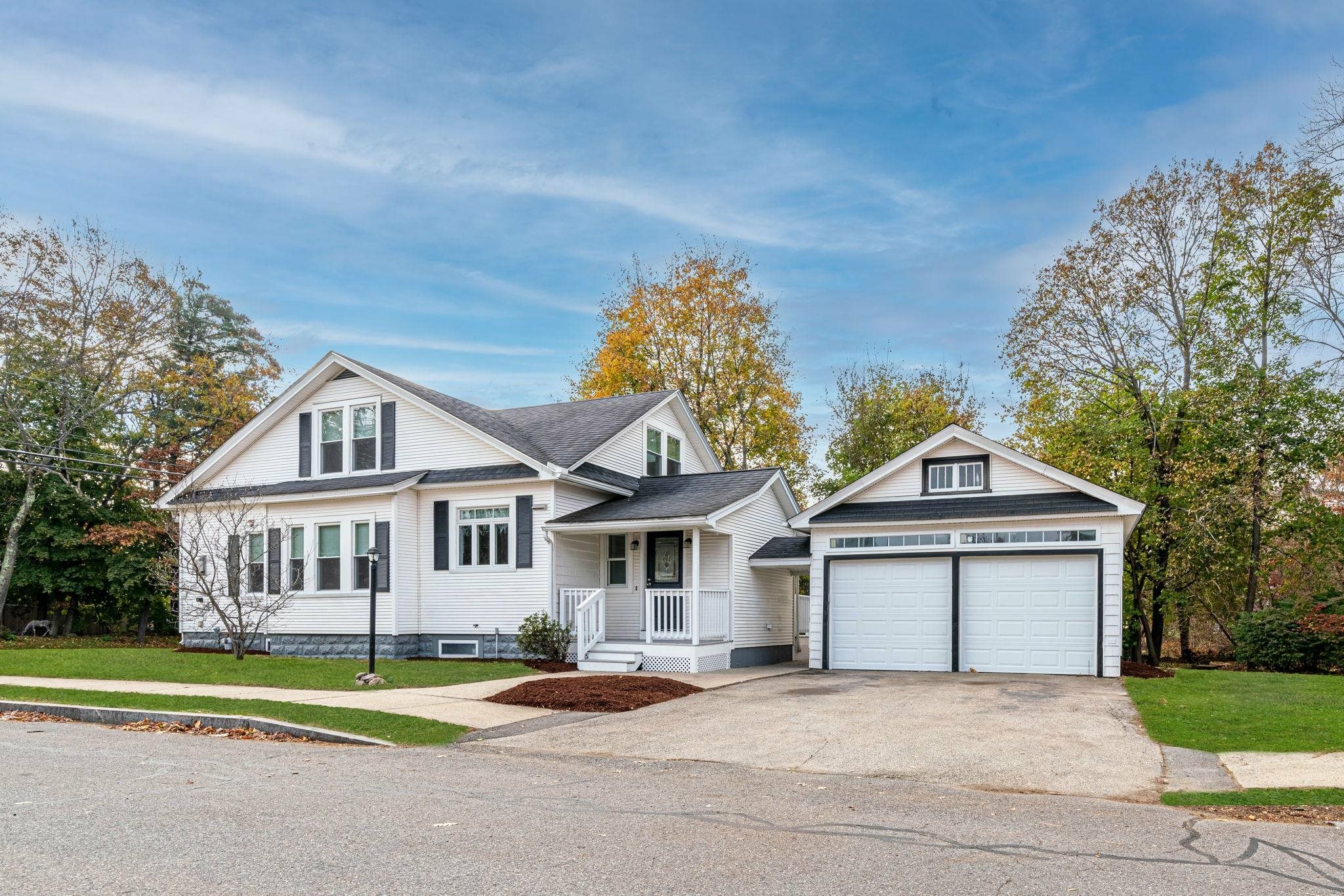 Property Photo: 15 E Dunstable Road NH 03060-5865