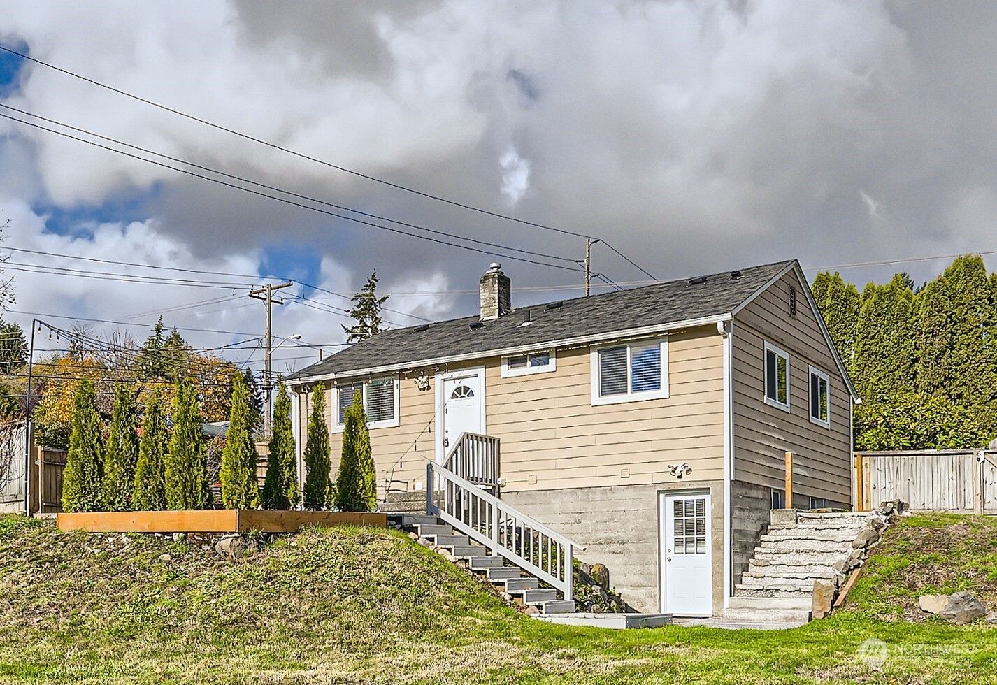 3 bed Seatac home for sale 5105 S 170th Street, Seatac, WA 98188