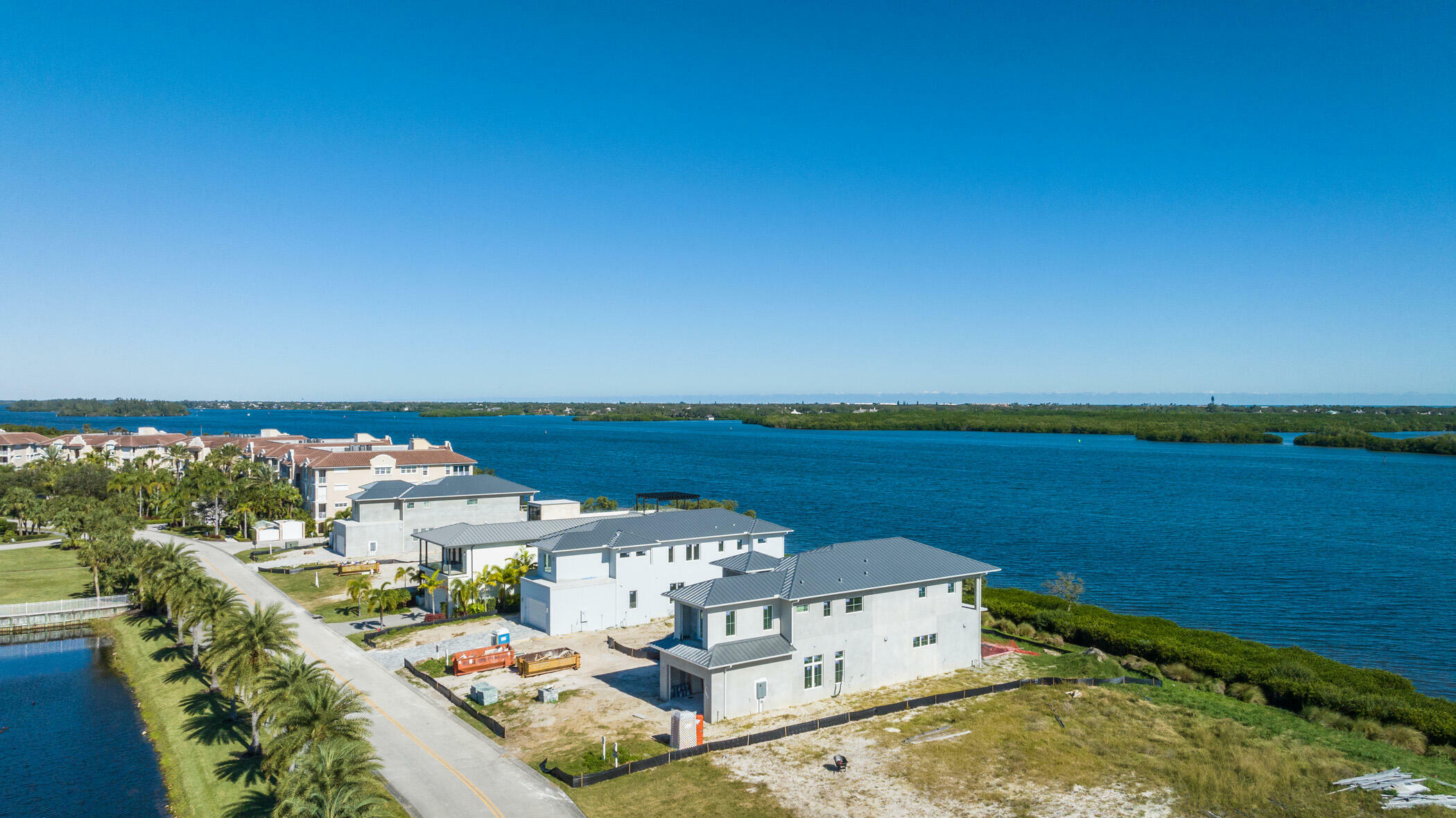 Property Photo:  4842 S Harbor Drive  FL 32967 