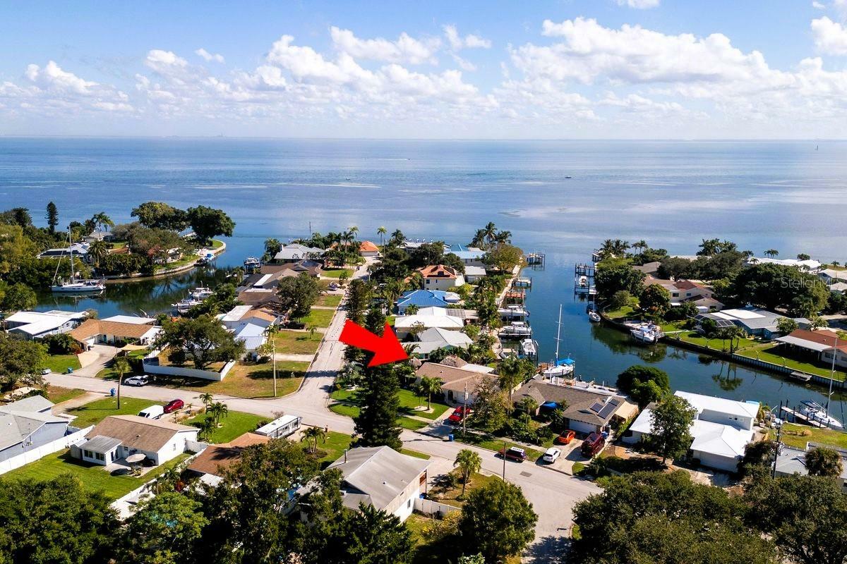 Property Photo:  4300 Beach Drive SE  FL 33705 