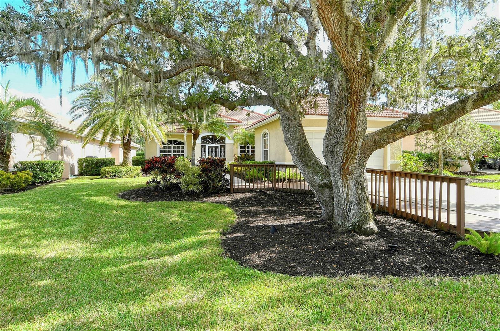 Property Photo: 7865 Chick Evans Place FL 34240