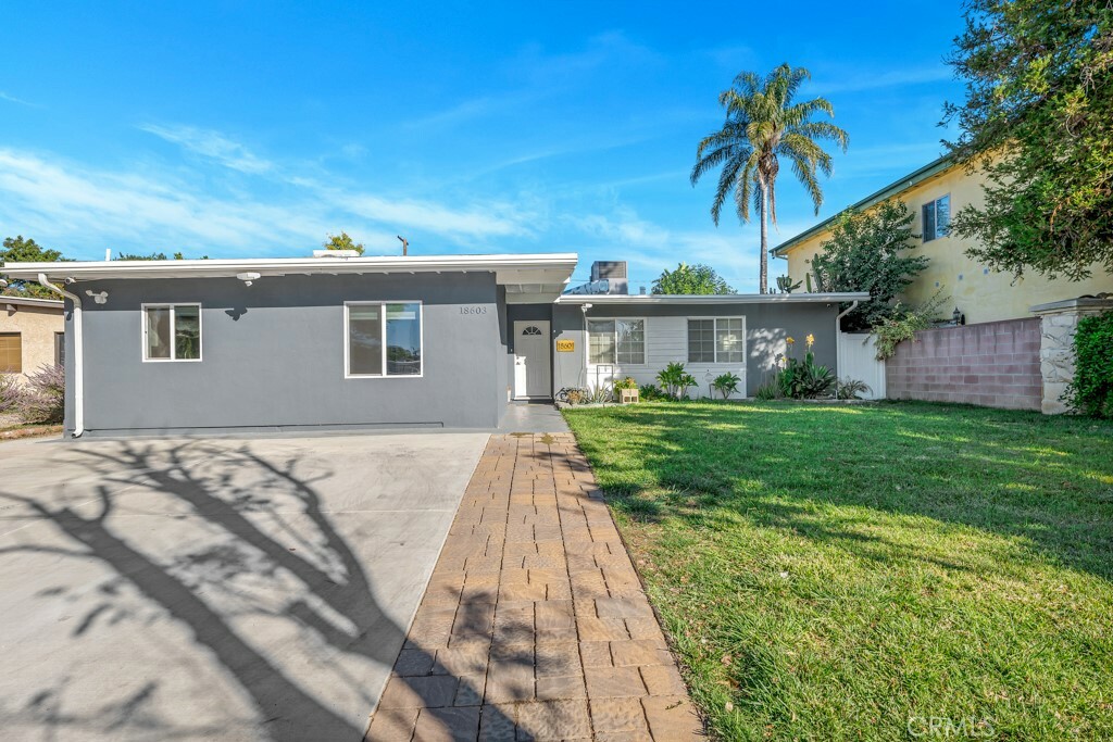 Property Photo:  18601 Elkwood Street  CA 91335 