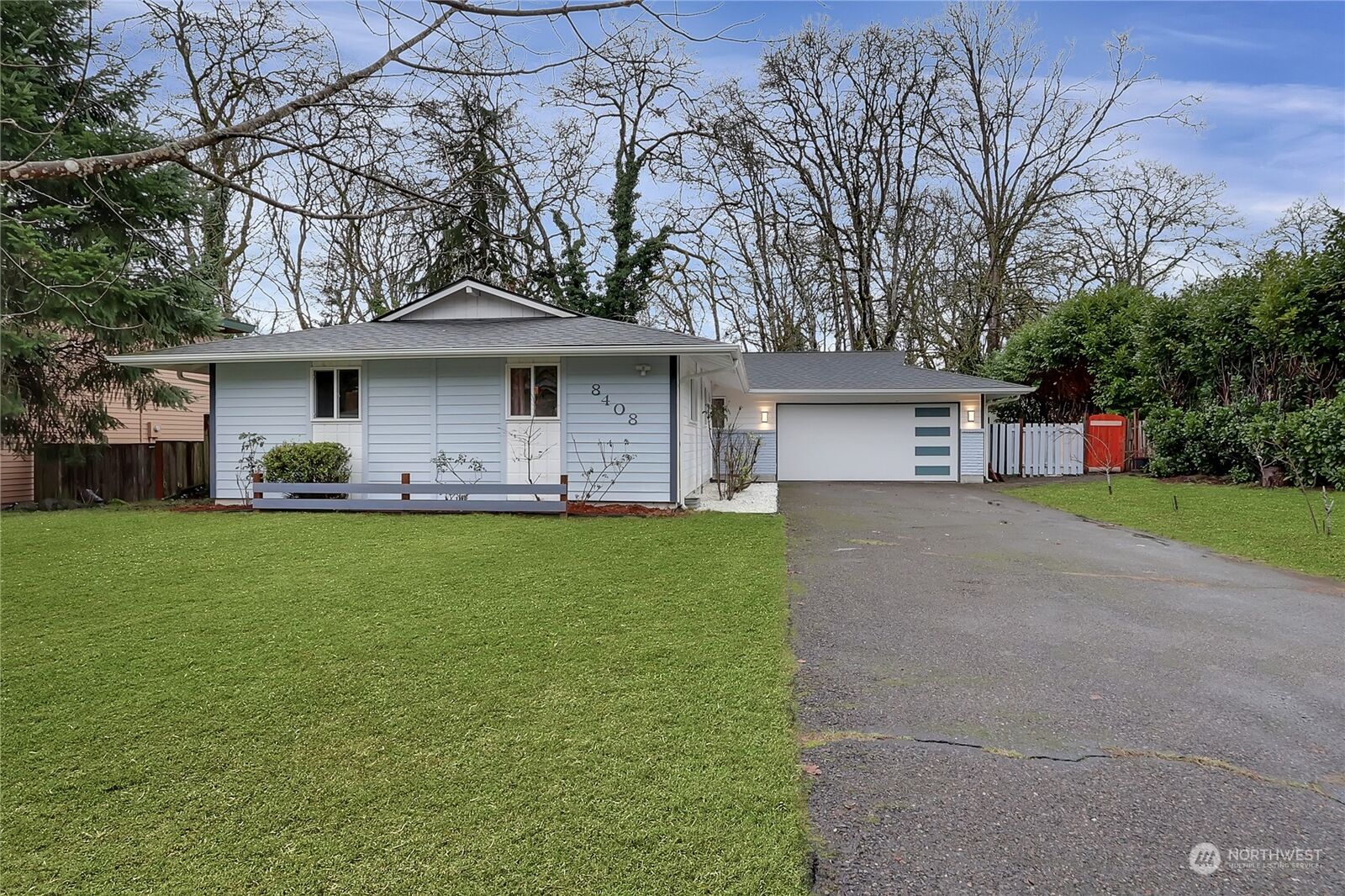 House for sale in Lakewood 8408 59th Avenue SW, Lakewood, WA 98499