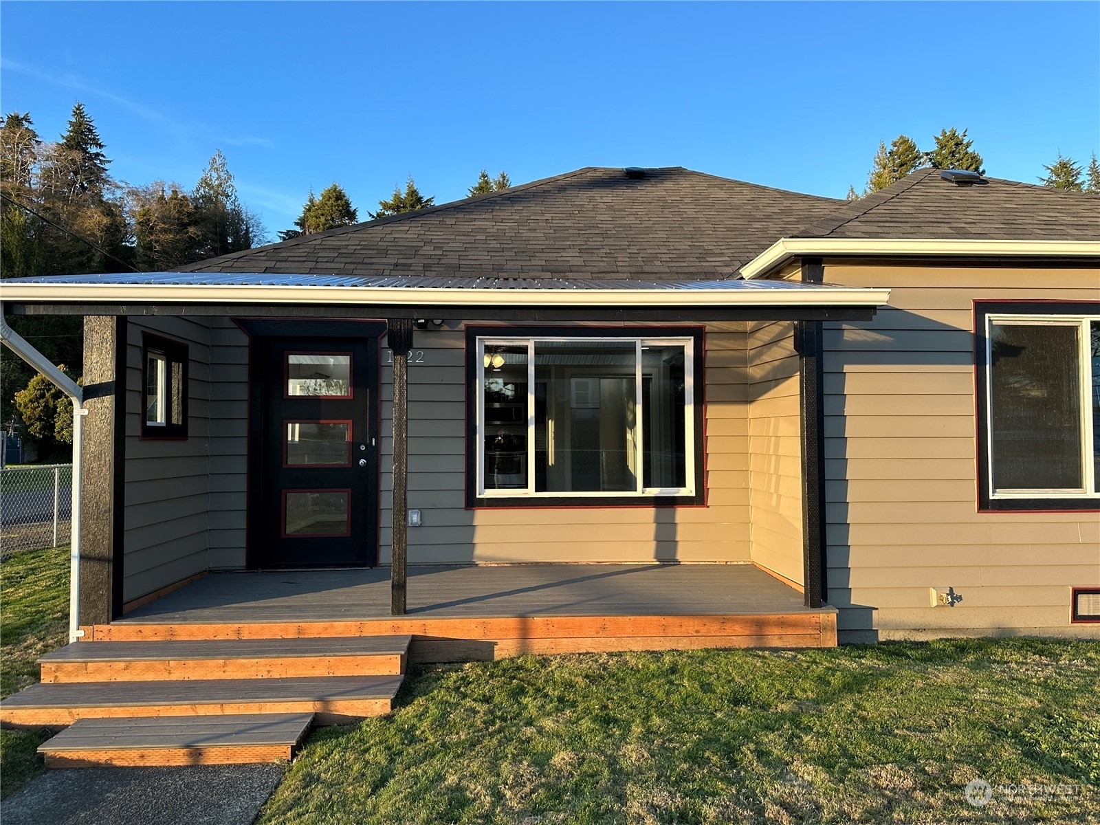 Property Photo:  1922 Cherry St  WA 98520 