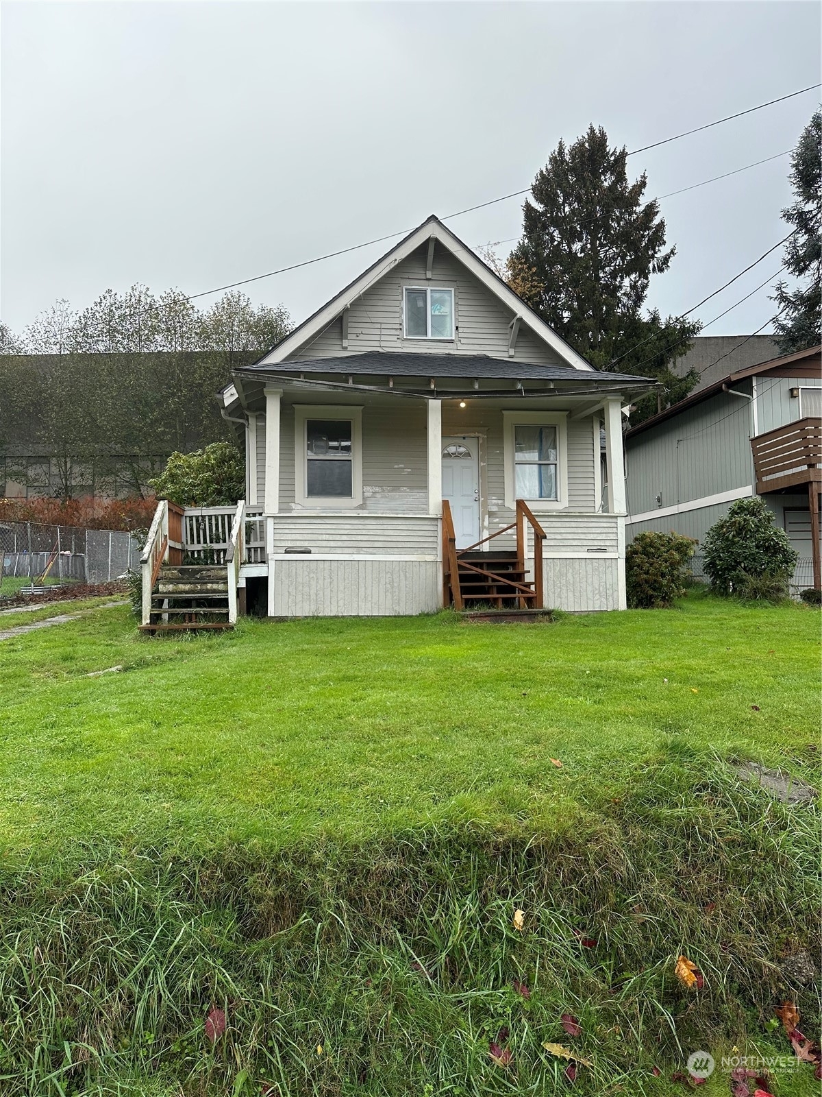 Property Photo: 4510 S 4th Avenue WA 98203