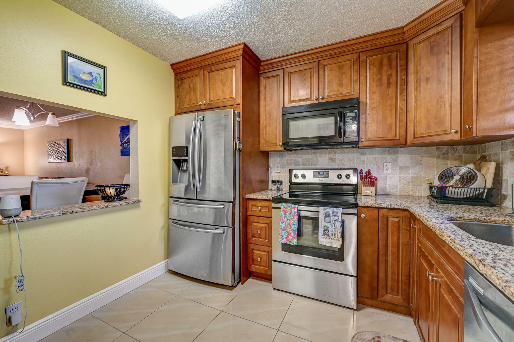 Property Photo:  9370 SW 8th Street 411  FL 33428 