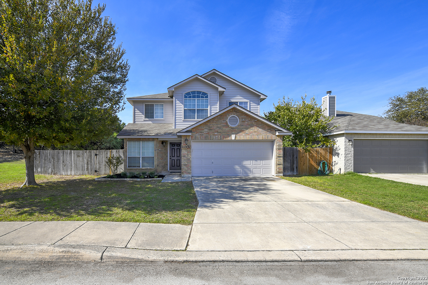 Property Photo: 11331 Woodwaters Way TX 78249