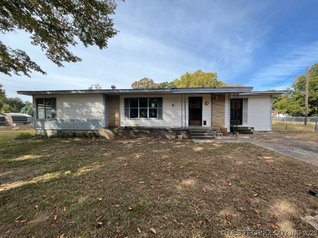 405 Bayless Street  Wister OK 74966 photo