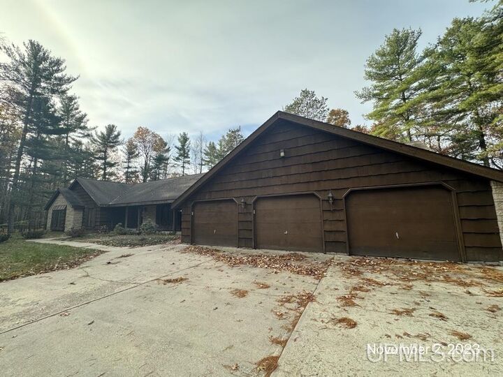 N1511 River  Menominee MI 49858 photo