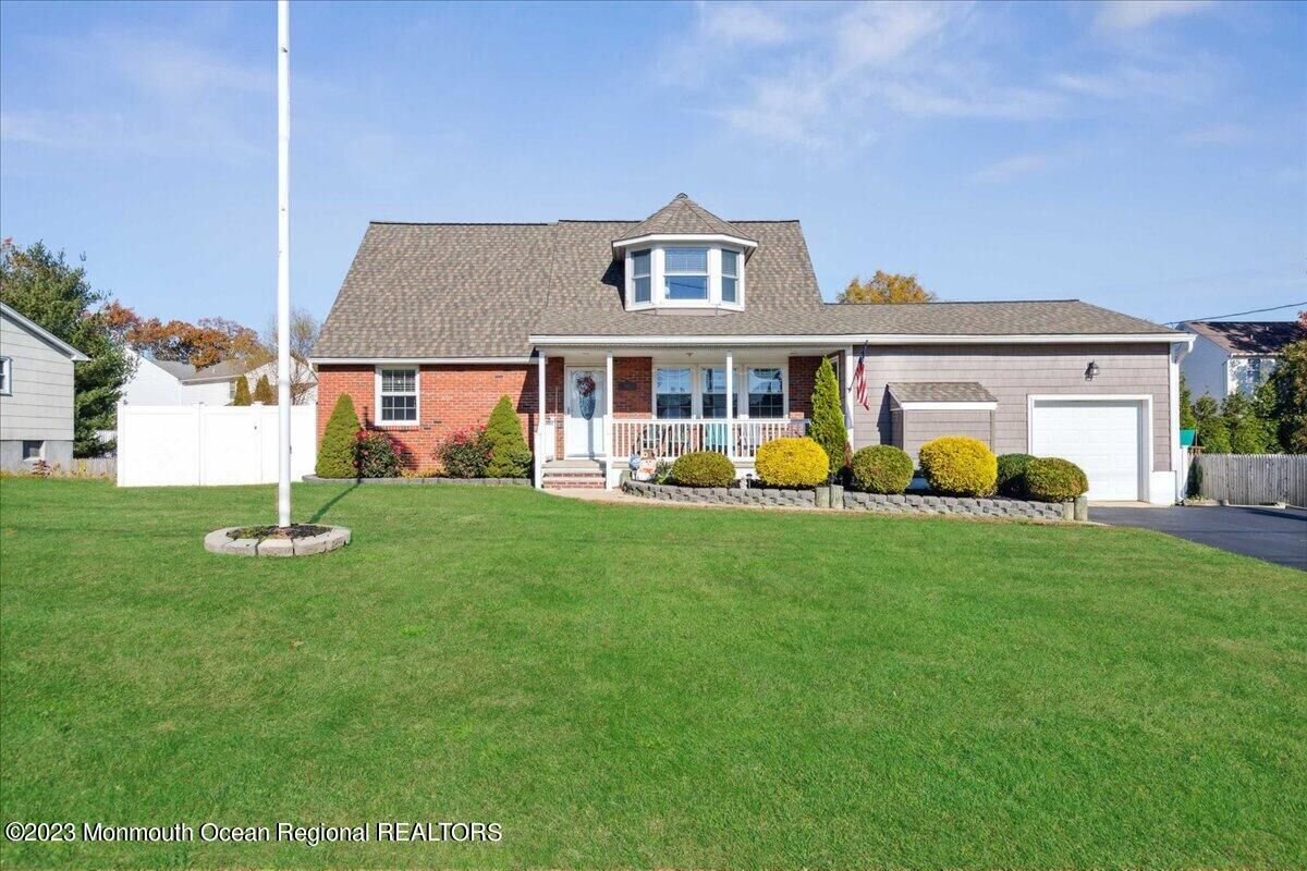 Property Photo:  640 Longview Drive  NJ 08753 