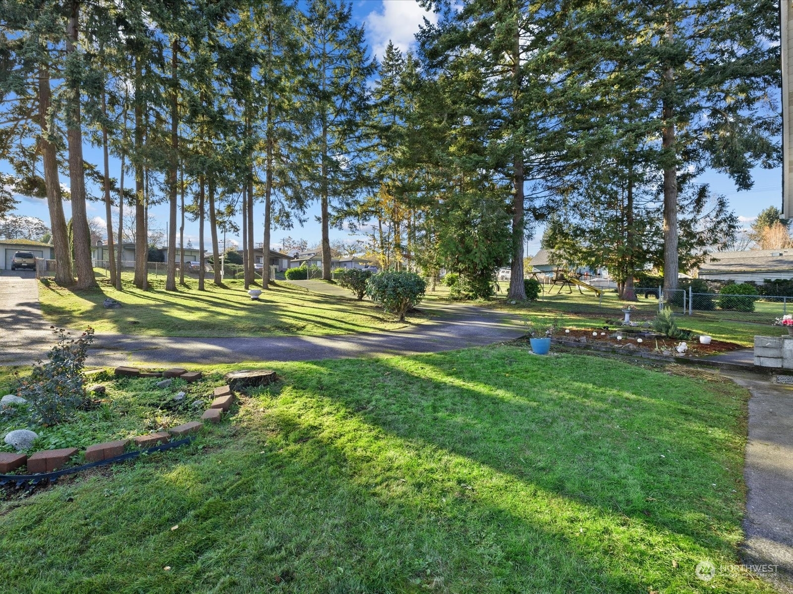 Property Photo:  1611 E 62nd Street  WA 98404 