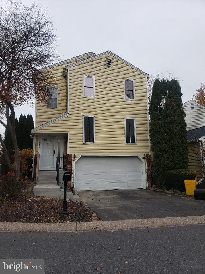 2236 Concord Circle  Harrisburg PA 17110 photo