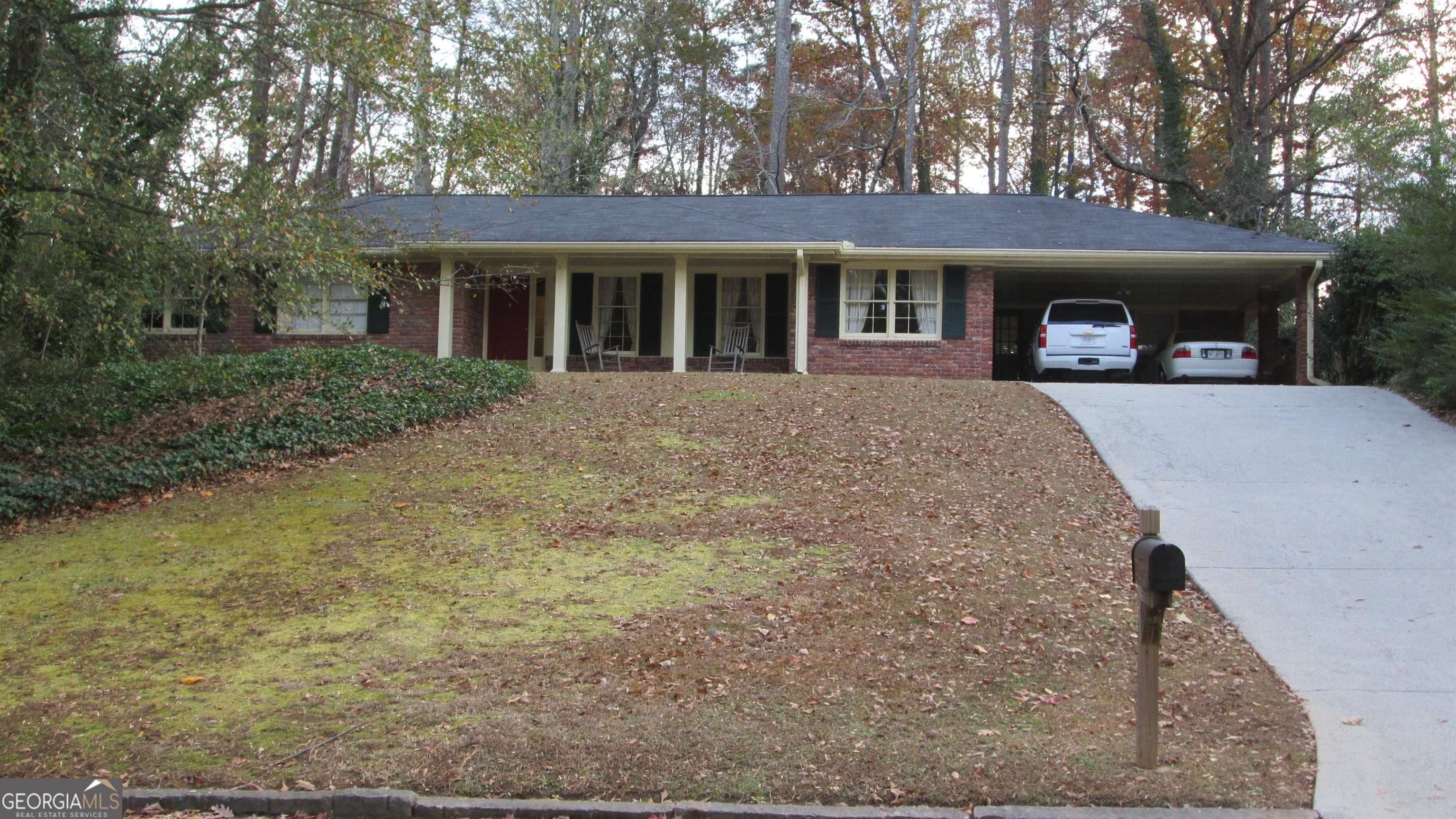 Property Photo: 2397 Sagamore Hills Drive GA 30033