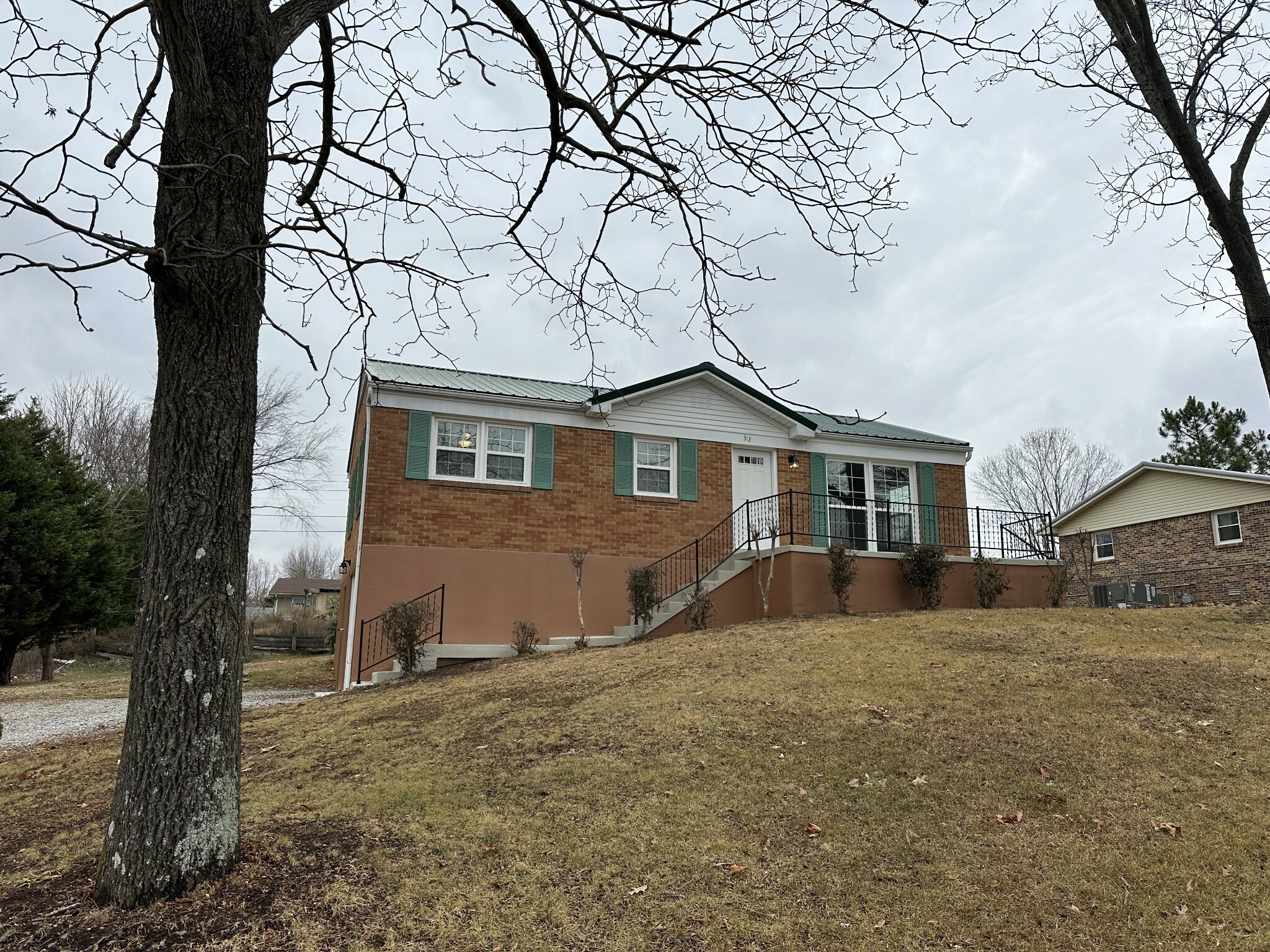 Property Photo:  312 Avon St  TN 38464 