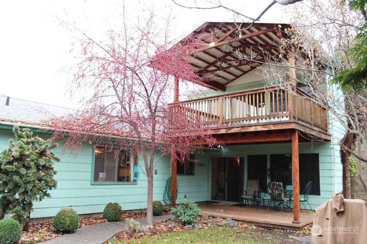 Property Photo:  1260 Jewel Ln  WA 99362 