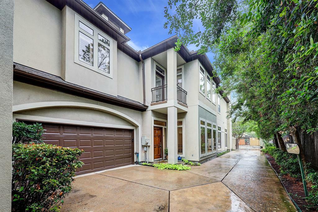 Property Photo:  2608 Nantucket Drive B  TX 77057 