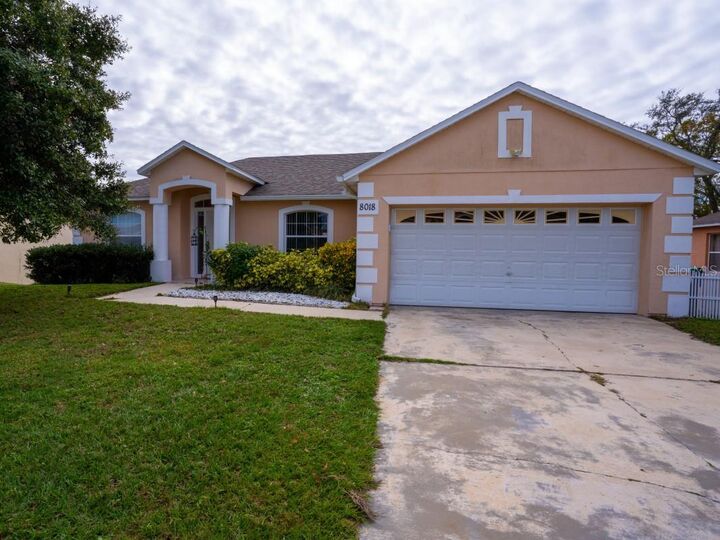 Property Photo: 8018 Lake Park Estates Boulevard FL 32818