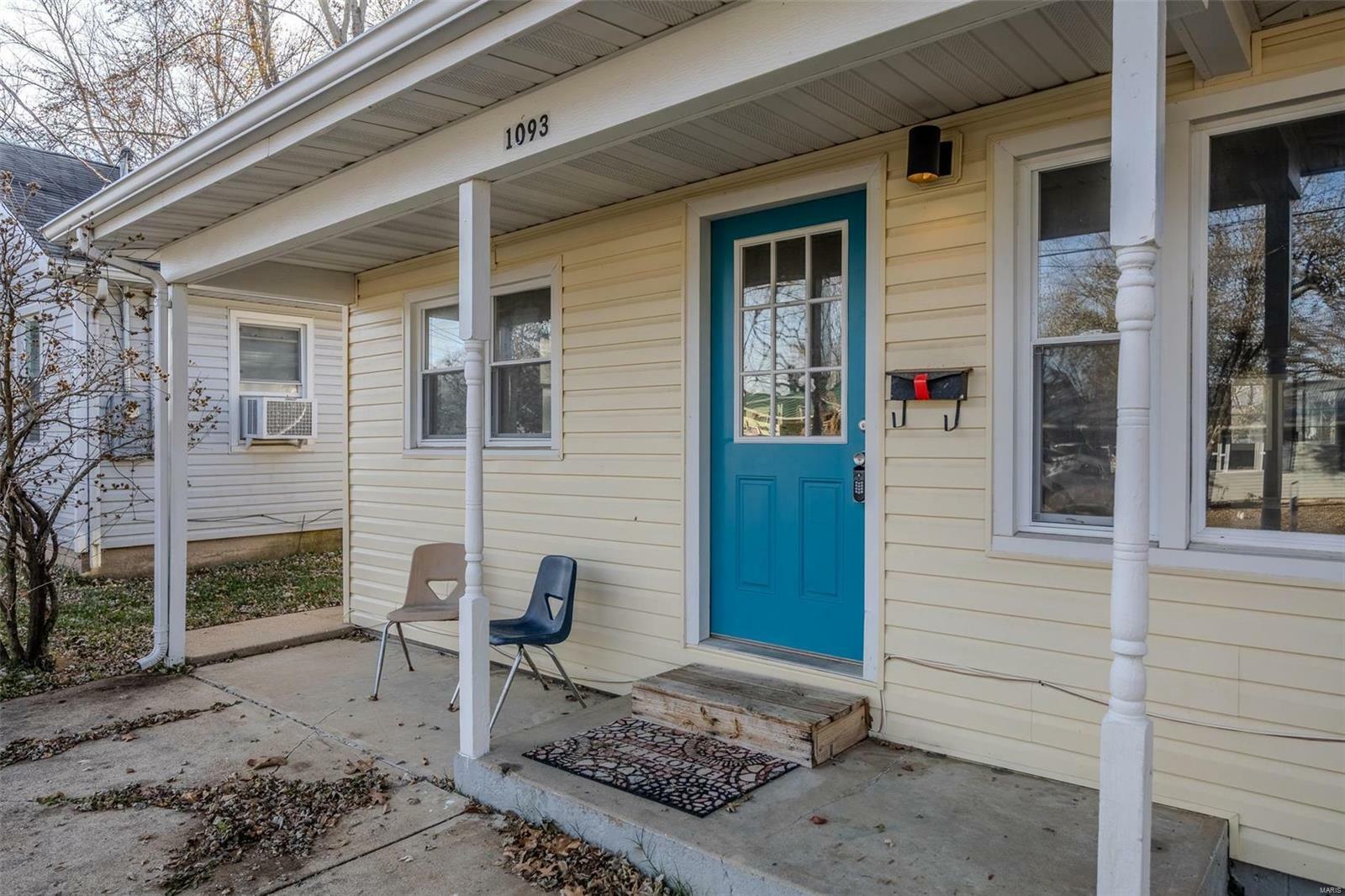 Property Photo:  1093 N Adams Avenue  MO 65536 