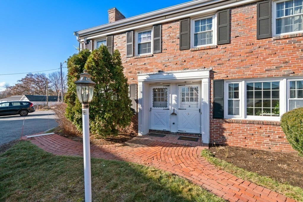 Property Photo: 272 Main Street 1B MA 01720