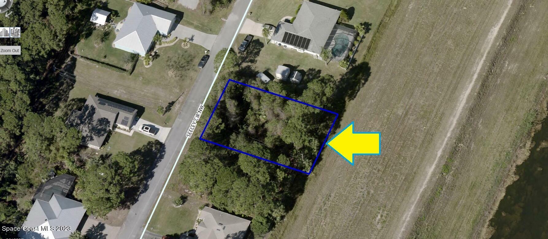 Property Photo: 1286 Seeley Circle NW FL 32907