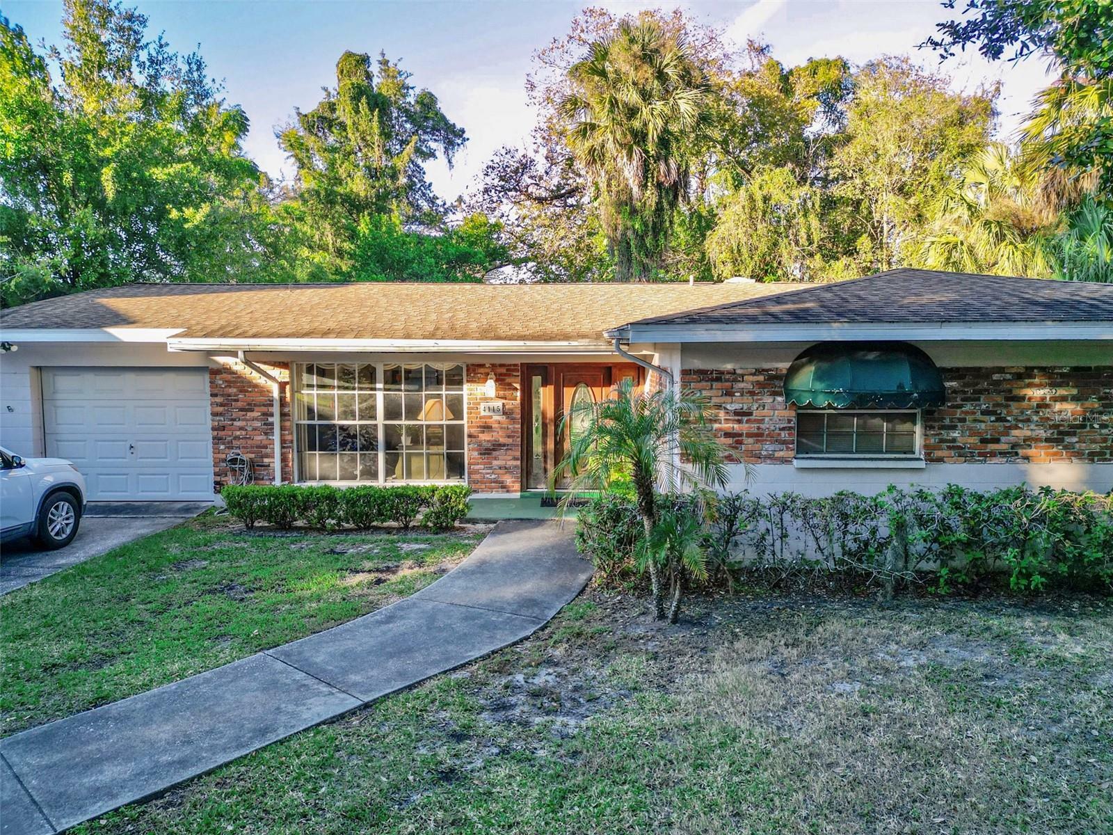 Property Photo:  4115 W Platt Street  FL 33609 