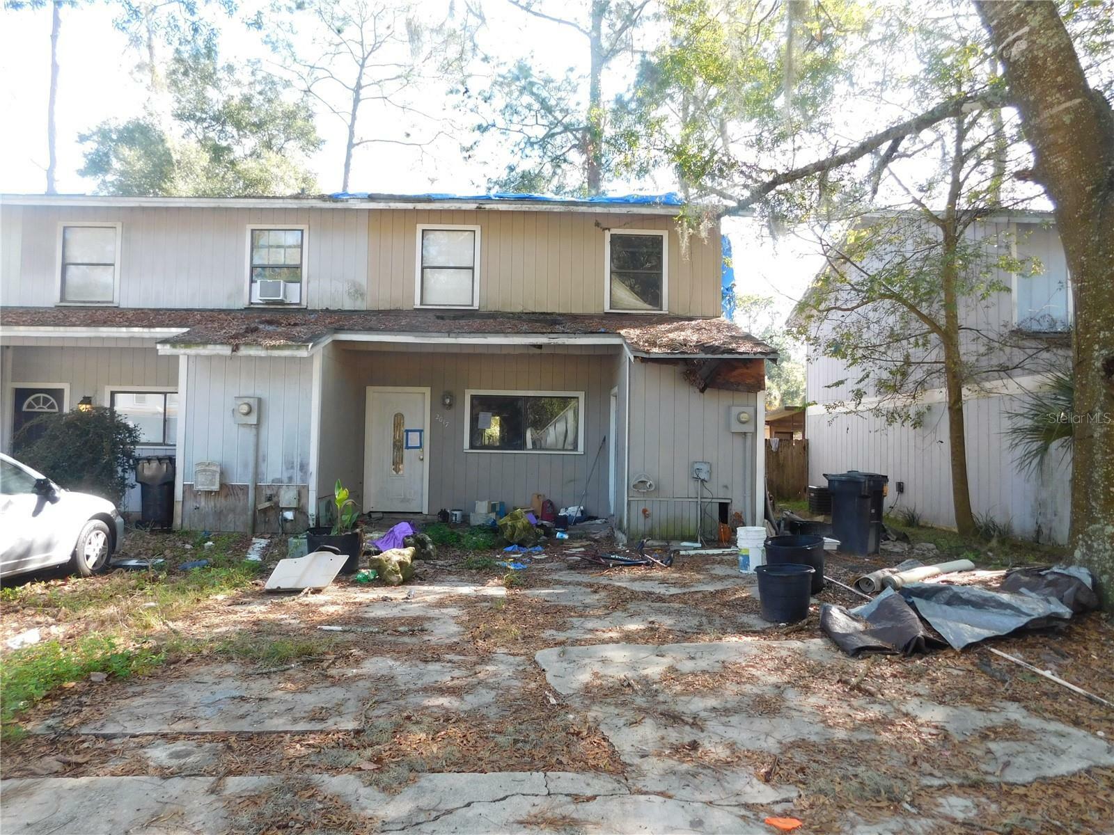 Property Photo:  2017 SW 69th Drive  FL 32607 