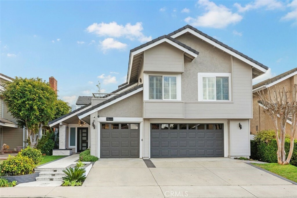 Property Photo: 10 Vispera CA 92620