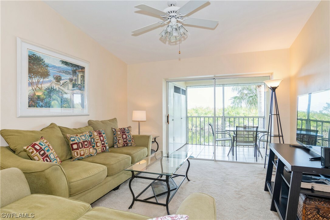 Property Photo:  1385 Mainsail Drive 1812  FL 34114 