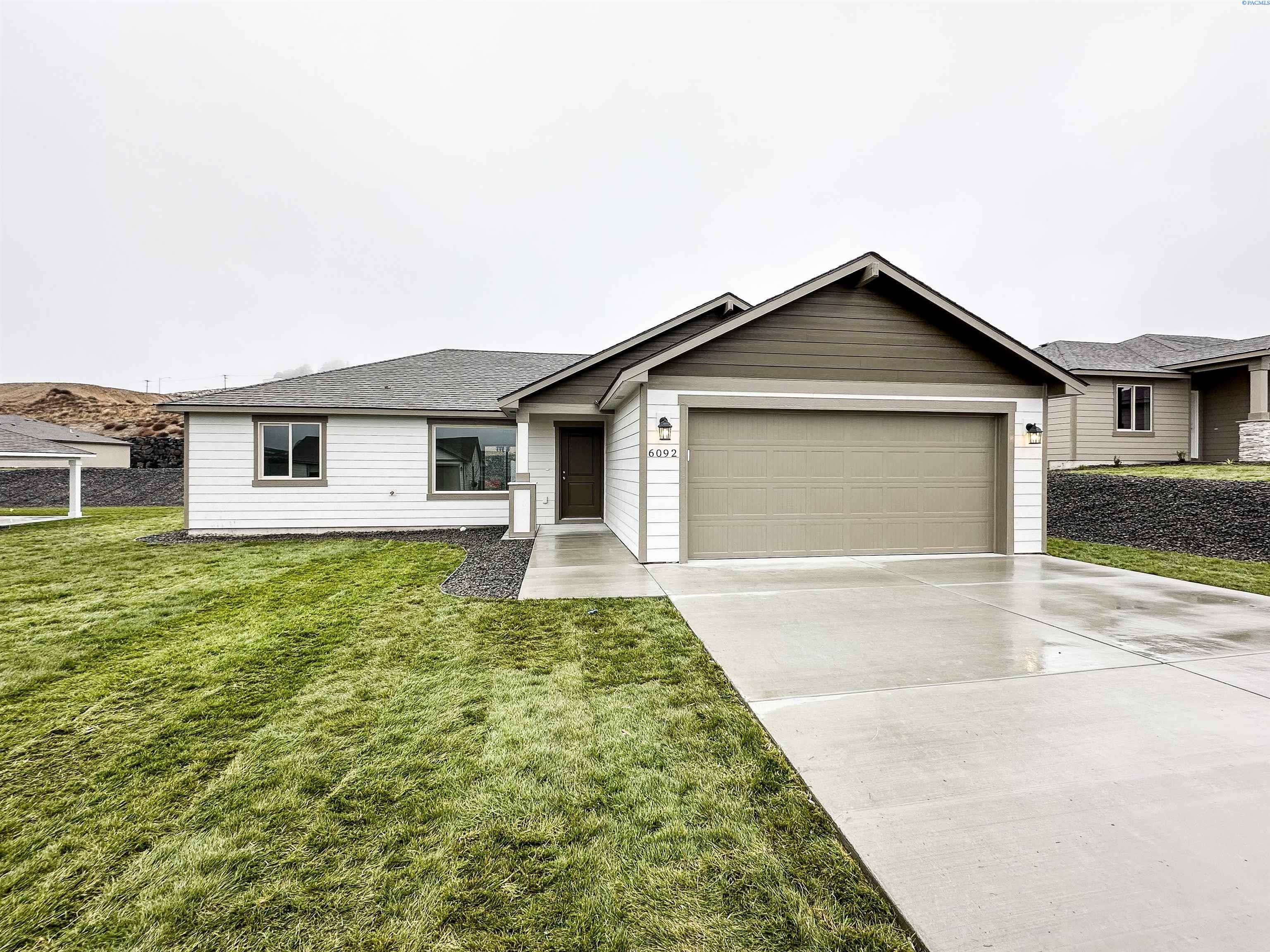 Property Photo:  6092 W 30th Pl  WA 99338 