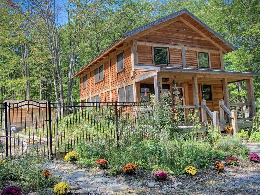 Property Photo:  1542 Ellis Hollow Road  NY 14850 