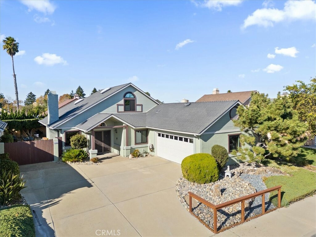 Property Photo:  1511 Lark Street  CA 93454 