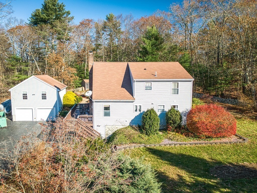 24 Boulder Ct.  Millville MA 01529 photo