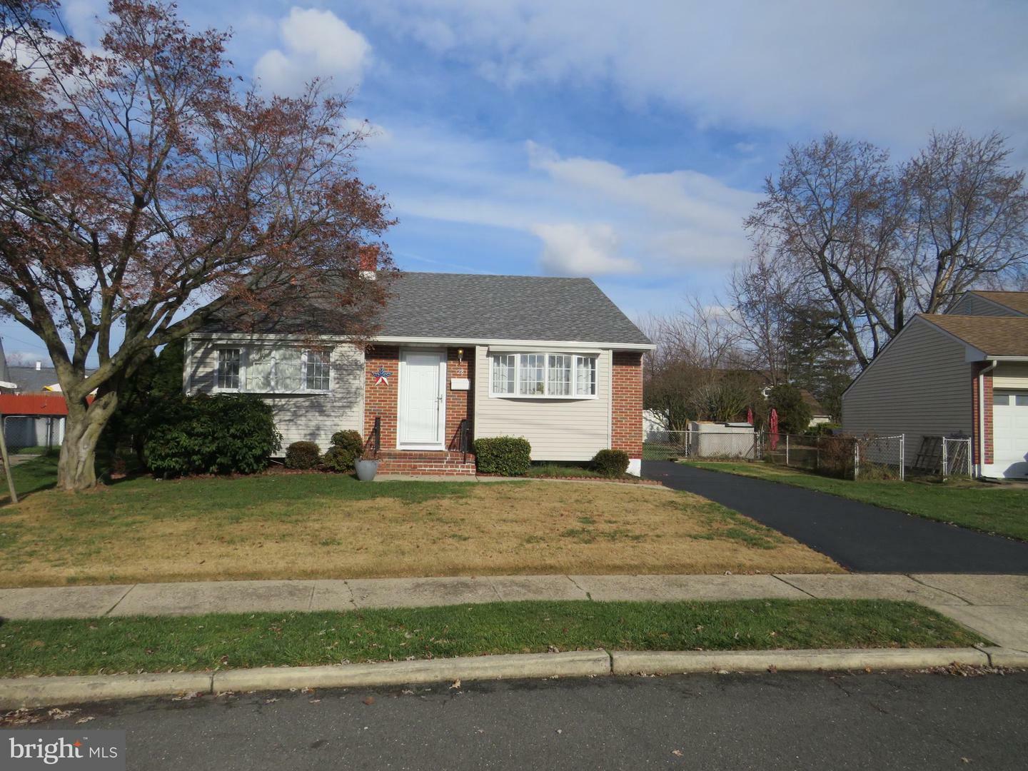 Property Photo:  28 Hastings Road  NJ 08620 