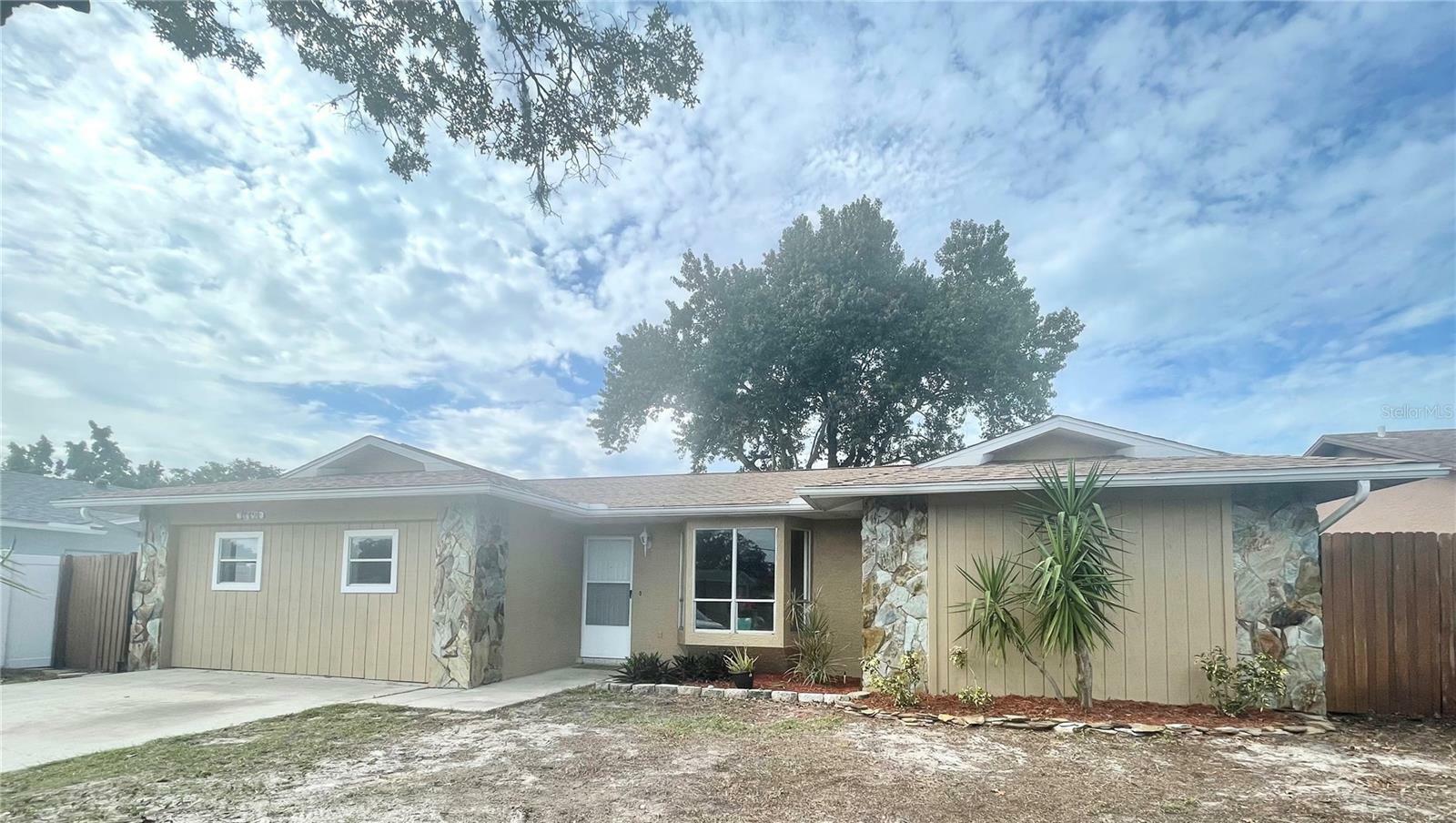 Property Photo:  11321 Zimmerman Road  FL 34668 