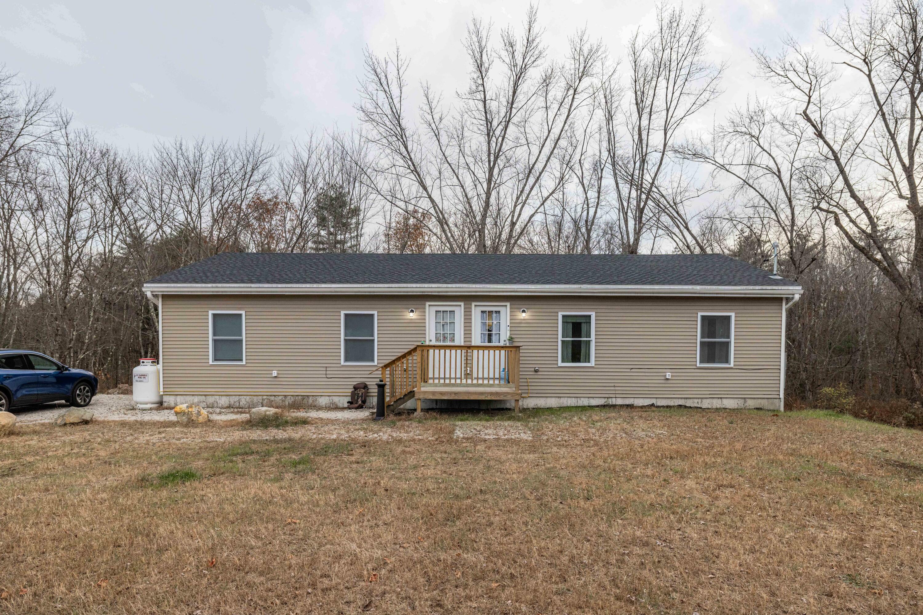 Property Photo:  71 Sebago Road  ME 04041 