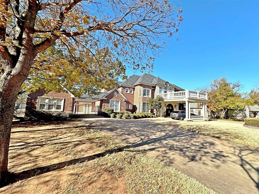 Property Photo:  19009 Saddle River Drive  OK 73012 