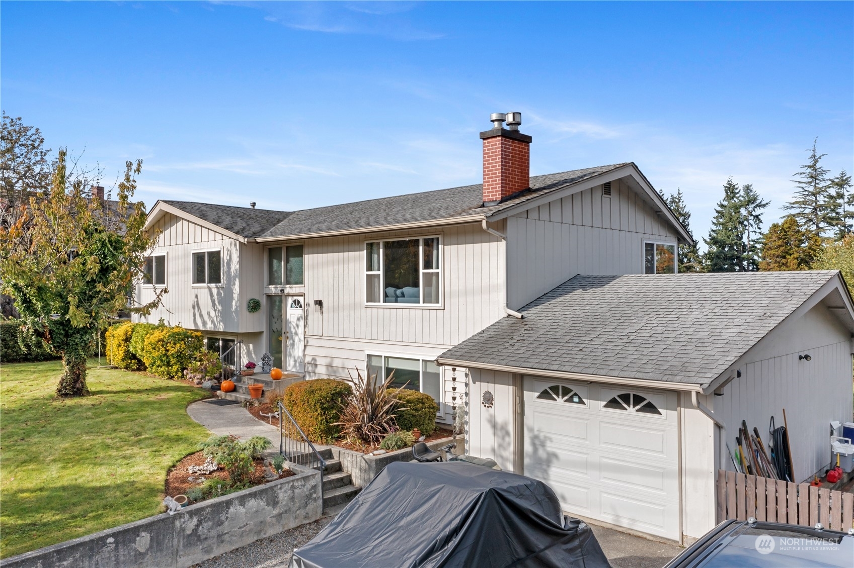 Property Photo:  3119 W Mukilteo Boulevard  WA 98203 