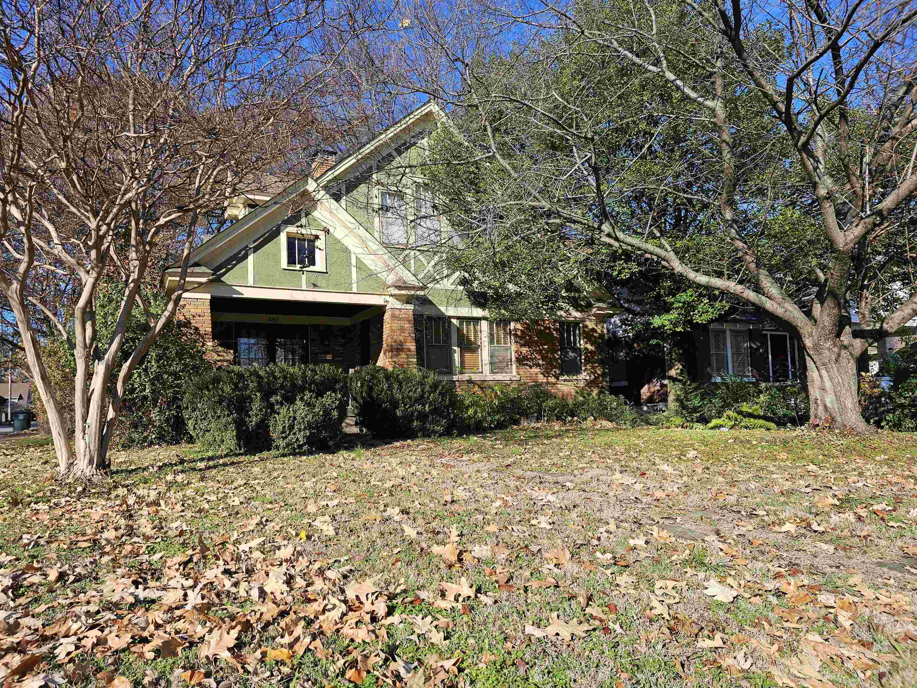 Property Photo:  451 Ellsworth St  TN 38111 