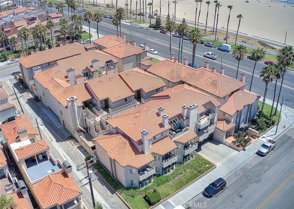 Property Photo:  1400 Pacific Coast 109  CA 92648 