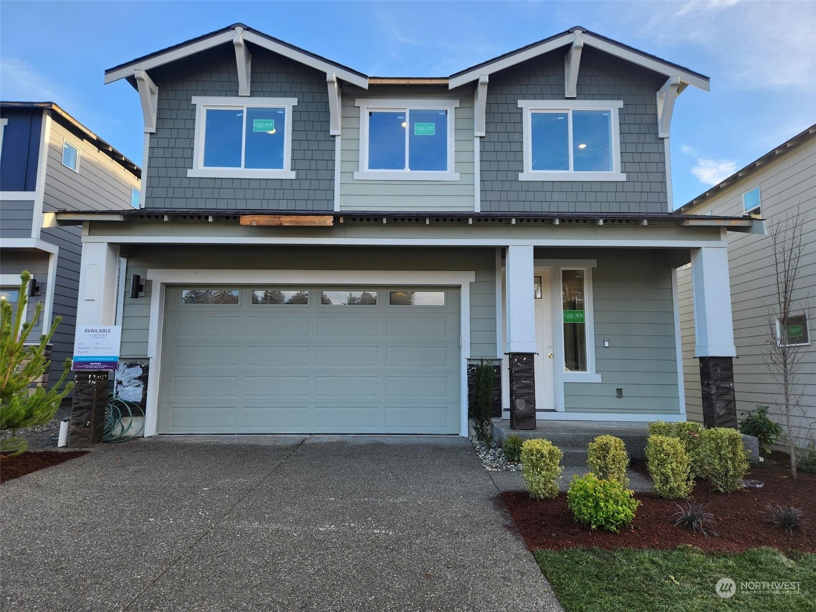 Property Photo:  10909 43rd Avenue SE 19  WA 98208 