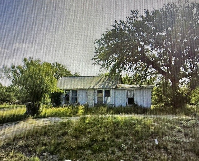 Property Photo:  1709 S Key Avenue  TX 76550 